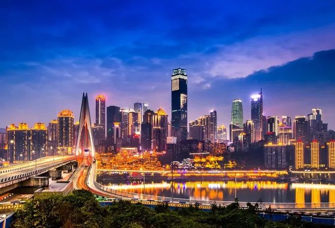 外交部发言人就重庆相关评论文章发表表态